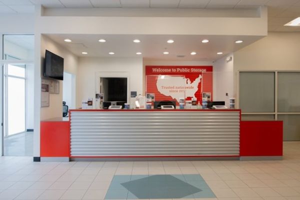 Public Storage - North Bay Village - 1550 Kennedy Causeway - 1550 Kennedy Causeway