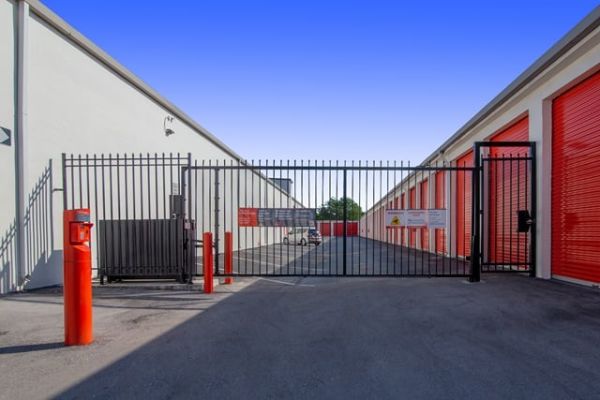 Public Storage - Oakland Park - 1650 W Oakland Park Blvd - 1650 W Oakland Park Blvd