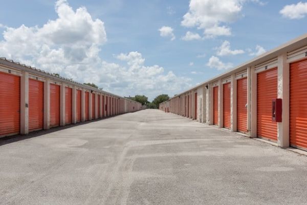 Public Storage - Orlando - 3145 N Alafaya Trail - 3145 N Alafaya Trail