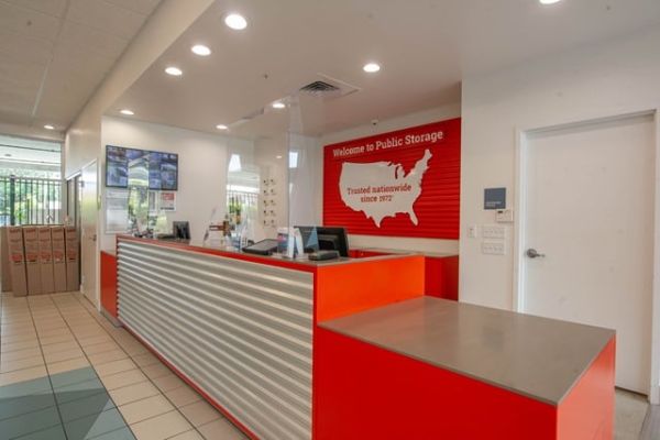 Public Storage - Miami - 7130 SW 40th St - 7130 SW 40th St