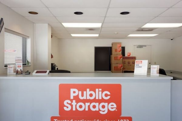 Public Storage - Miami - 14401 SW 119th Ave - 14401 SW 119th Ave