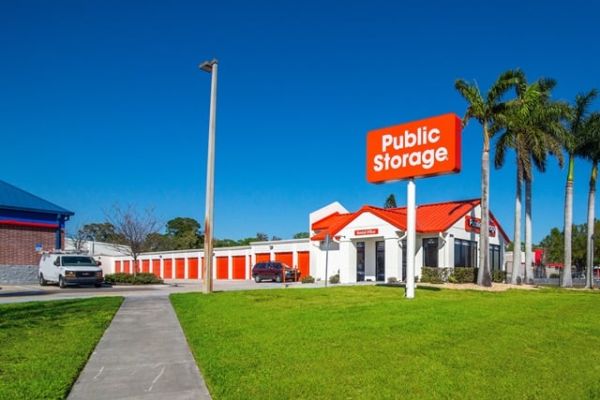 Public Storage - Bradenton - 3009 53rd Ave E - 3009 53rd Ave E