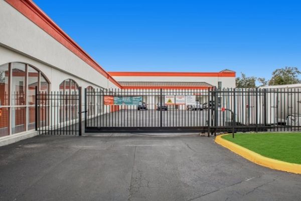 Public Storage - Longwood - 360 State Road 434 East - 360 State Road 434 East