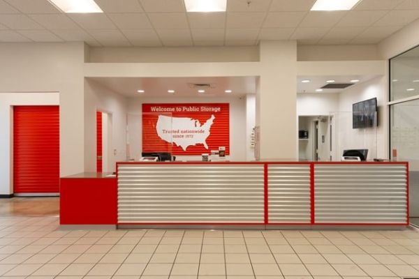 Public Storage - Miami - 11501 Biscayne Blvd - 11501 Biscayne Blvd