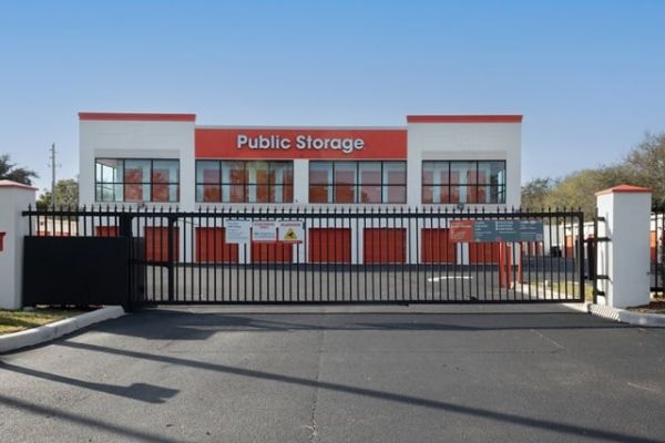 Public Storage - Lake Worth - 6664 Hypoluxo Rd - 6664 Hypoluxo Rd