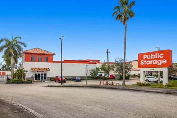 Public Storage - West Palm Beach - 1859 N Jog Rd - 1859 N Jog Rd
