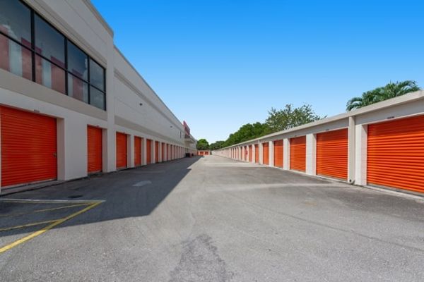 Public Storage - Sunrise - 8560 W Commercial Blvd - 8560 W Commercial Blvd