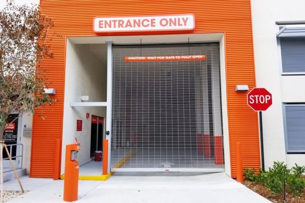 Public Storage - Miami - 3460 SW 8th St - 3460 SW 8th St