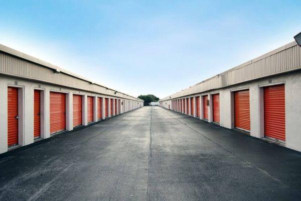 Public Storage - West Palm Beach - 833 S Military Trail - 833 S Military Trail