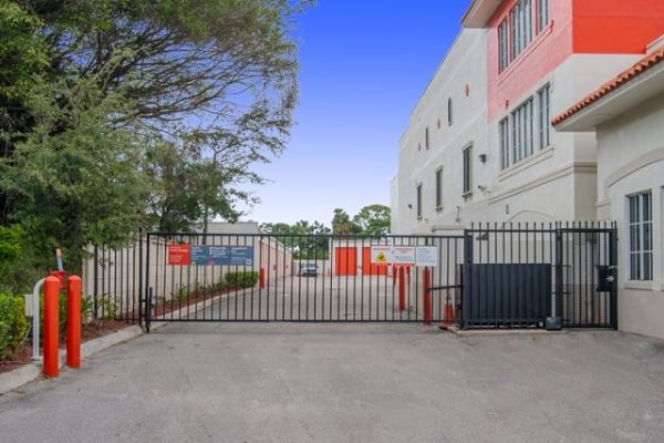 Public Storage - West Palm Beach - 1247 45th Street - 1247 45th Street