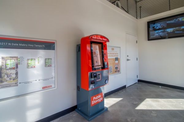 Public Storage - Tampa - 16217 N Dale Mabry Hwy - 16217 N Dale Mabry Hwy
