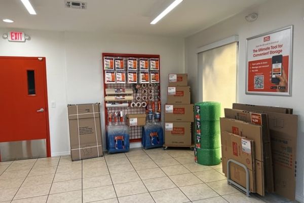 Public Storage - Kissimmee - 951 S John Young Pkwy - 951 S John Young Pkwy