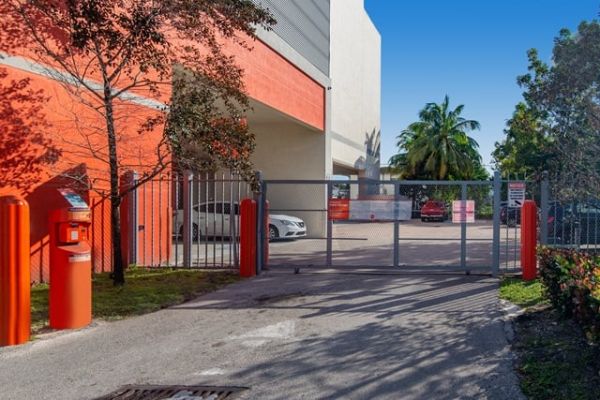 Public Storage - Miami - 300 NW 36th St - 300 NW 36th St