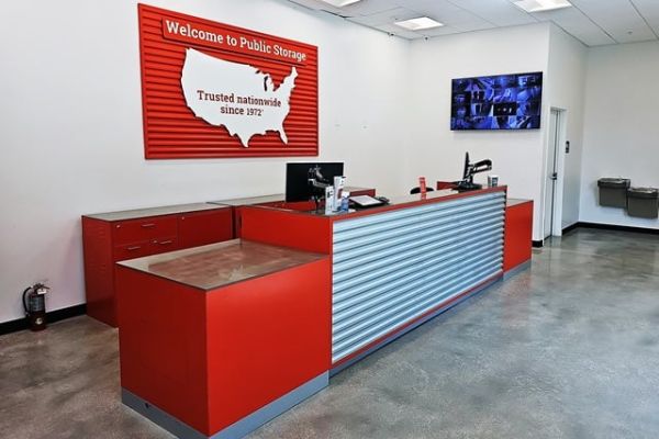 Public Storage - Miami - 91 SW 3rd St - 91 SW 3rd St