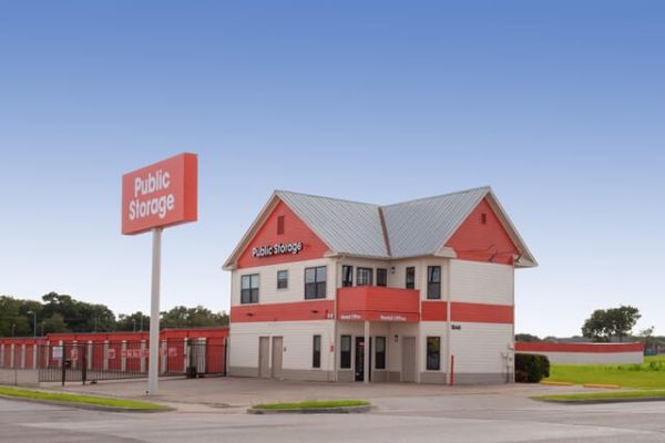Public Storage - Fort Worth - 1048 E Seminary Drive - 1048 E Seminary Drive