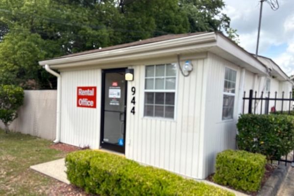 Public Storage - Pensacola - 944 Creighton Road - 944 Creighton Road