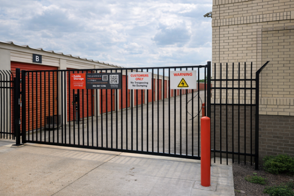 Public Storage - Lewisville - 1419 S. Stemmons Fwy - 1419 S. Stemmons Fwy