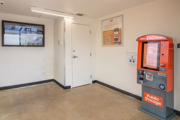 Public Storage - Plano - 3500 E 14th Street - 3500 E 14th Street