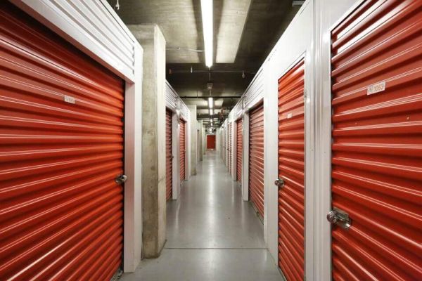 Public Storage - Austin - 1033 E 41st St - 1033 E 41st St