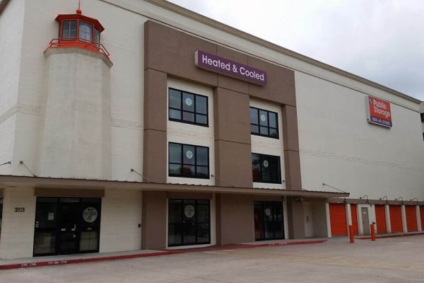 Public Storage - Austin - 2121 South IH-35 - 2121 South Ih-35