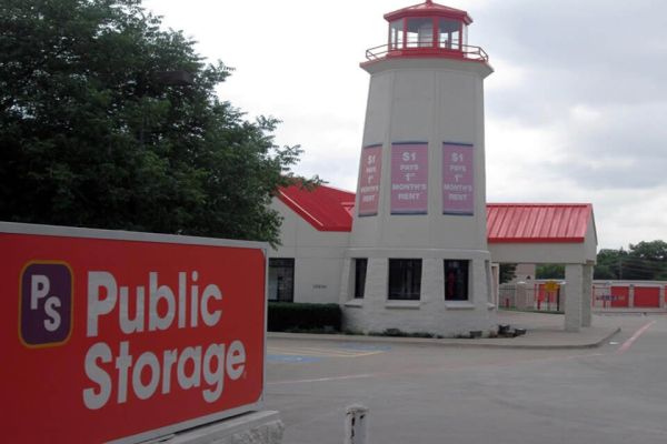 Public Storage - Dallas - 18004 N Preston Road - 18004 N Preston Road