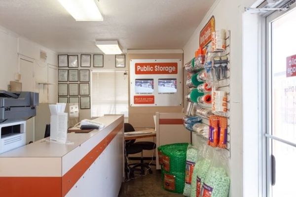 Public Storage - Houston - 2801 Hullsmith Drive - 2801 Hullsmith Drive