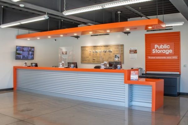 Public Storage - Austin - 1800 S Lamar Blvd - 1800 S Lamar Blvd