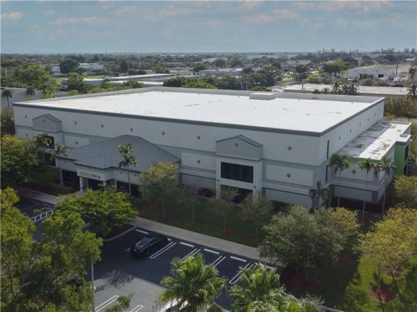 Extra Space Storage - 1392 - Coral Springs - Coral Ridge Drive - 3750 Coral Ridge Drive