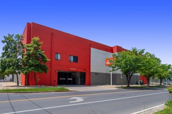 Public Storage - Silver Spring - 7800 Fenton Street - 7800 Fenton Street