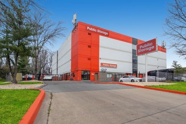 Public Storage - Hyattsville - 2308 Chillum Road - 2308 Chillum Road