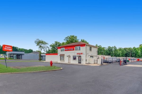 Public Storage - Maple Shade - 124 W Rudderow Ave - 124 W Rudderow Ave