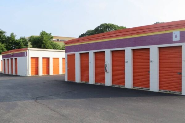 Public Storage - Cranston - 71 Freeway Drive - 71 Freeway Drive