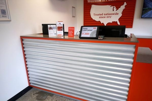 Public Storage - Greensboro - 4605 W Market St - 4605 W Market St