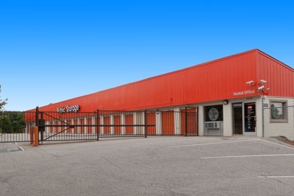 Public Storage - Durham - 3600 Kangaroo Drive - 3600 Kangaroo Drive
