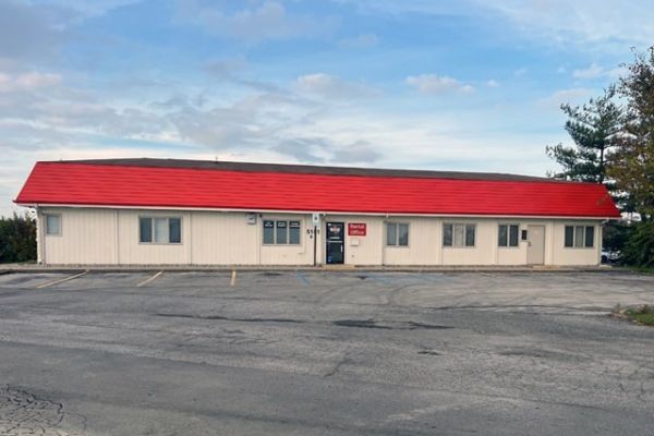 Public Storage - Indianapolis - 5151 Pike Plaza - 5151 Pike Plaza
