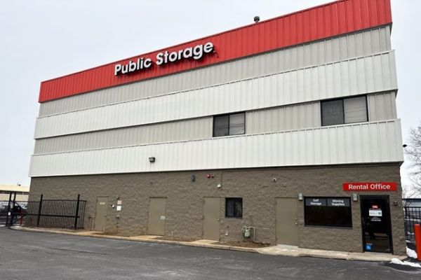 Public Storage - Bridgewater - 805 E Main Street - 805 E Main Street