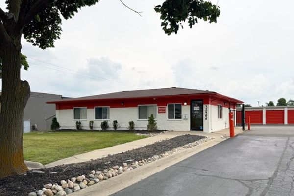Public Storage - Livonia - 12900 Newburgh Road - 12900 Newburgh Road