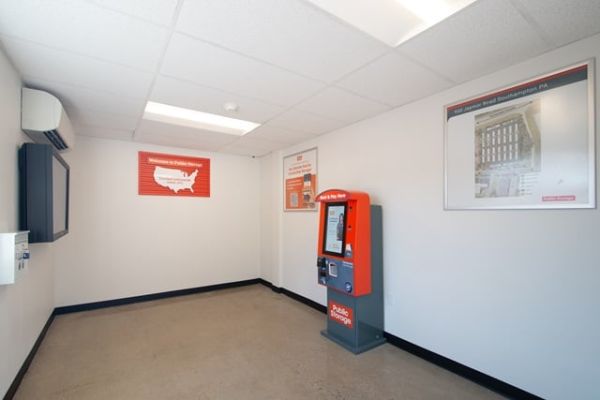 Public Storage - Southampton - 950 Jaymor Road - 950 Jaymor Road