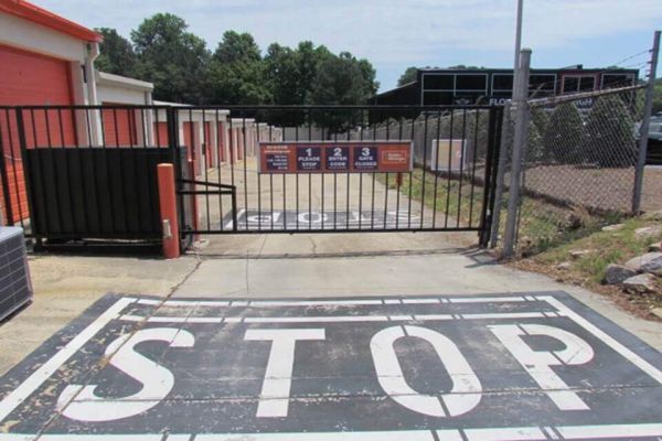 Public Storage - Raleigh - 5602 Capital Blvd - 5602 Capital Blvd