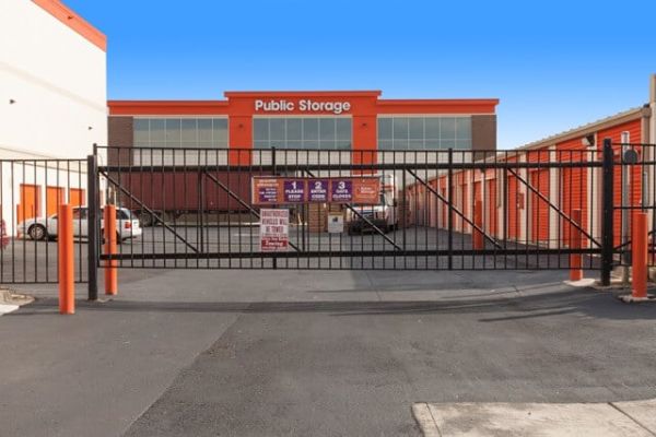 Public Storage - Troy - 1404 E Big Beaver Road - 1404 E Big Beaver Road