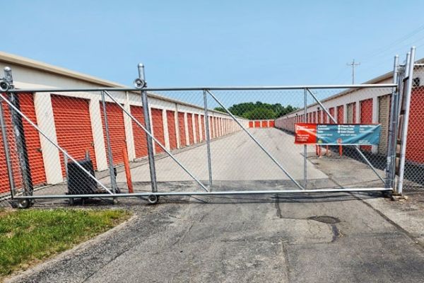 Public Storage - Columbus - 6750 Ambleside Drive - 6750 Ambleside Drive