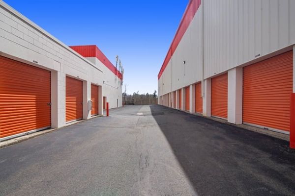 Public Storage - Peabody - 240 Newbury Street - 240 Newbury Street