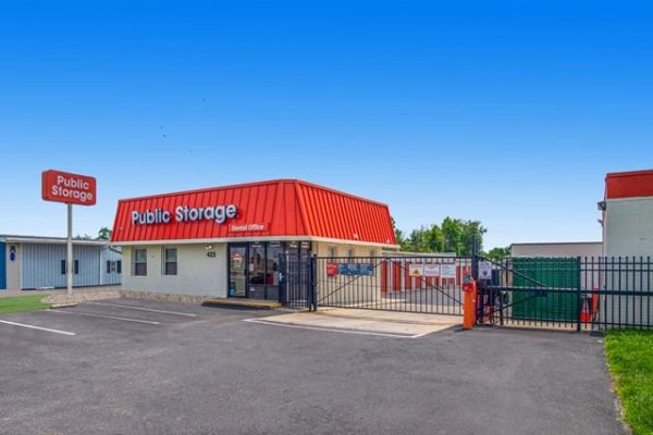 Public Storage - New Castle - 425 New Churchmans Road - 425 New Churchmans Road