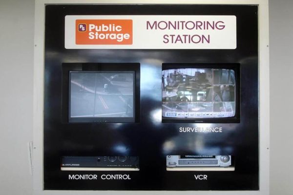 Public Storage - Oak Park - 20700 Greenfield Road - 20700 Greenfield Road