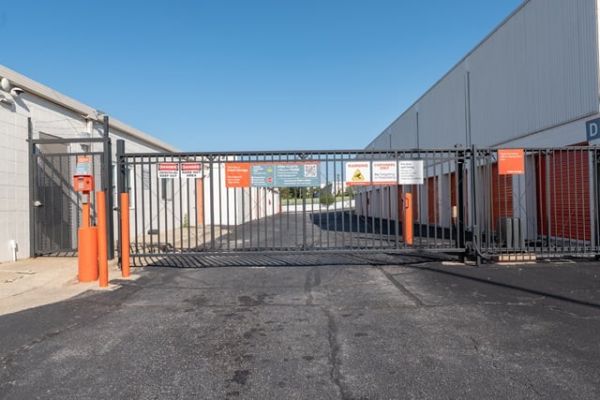 Public Storage - Baltimore - 1000 West Patapsco Ave - 1000 West Patapsco Ave