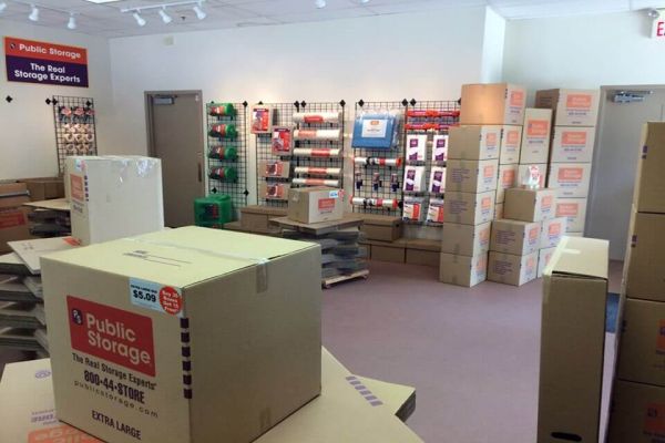 Public Storage - Dearborn - 24920 Trowbridge St - 24920 Trowbridge St