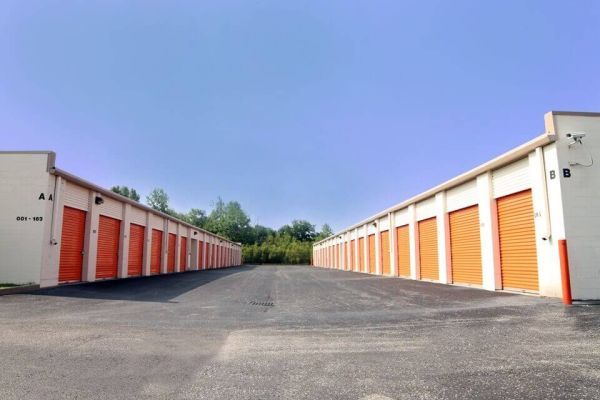 Public Storage - Indianapolis - 4305 W 86th Street - 4305 W 86th Street