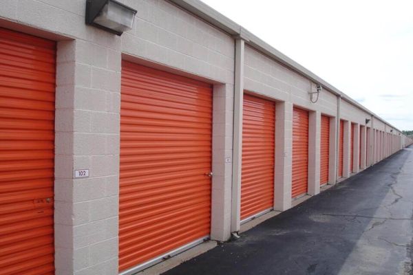 Public Storage - Troy - 322 East Maple Road - 322 East Maple Road