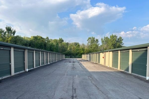 Public Storage - North Tonawanda - 3420 Niagara Falls Blvd - 3420 Niagara Falls Blvd