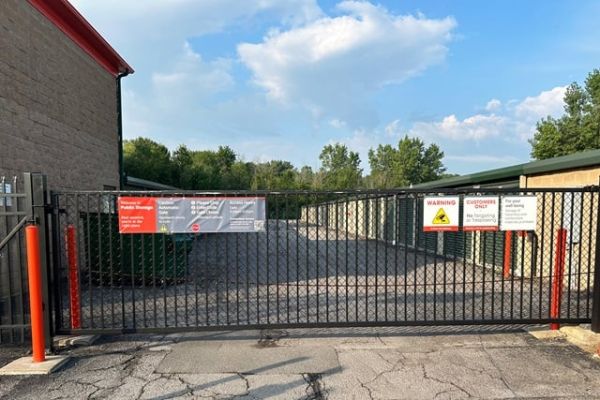 Public Storage - North Tonawanda - 3420 Niagara Falls Blvd - 3420 Niagara Falls Blvd